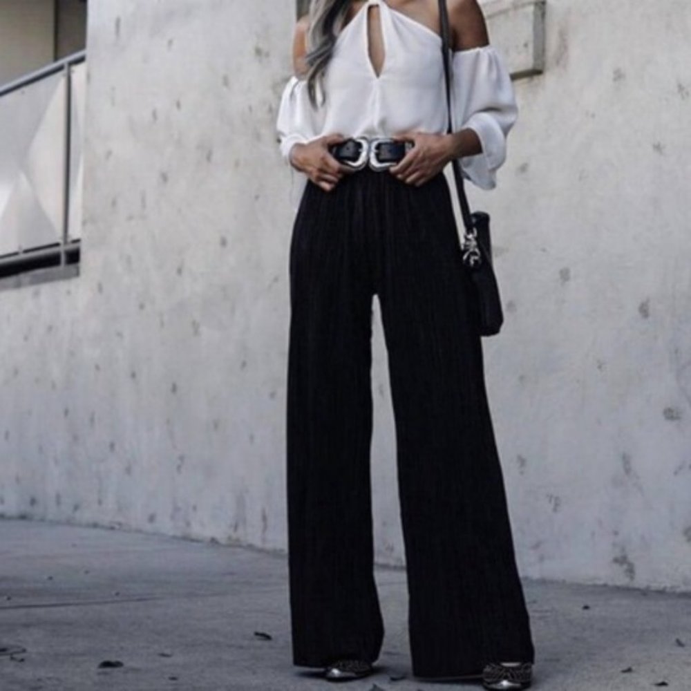 CHIC DOLLZ Black Velvet Pants - Picture 1 of 4